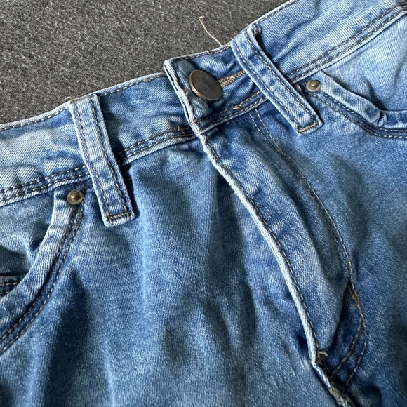 Light wash fashion nova skinny jeans - Picture 6 of 7